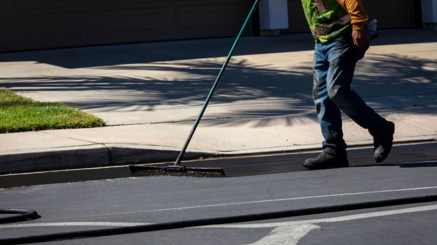 The Differences Between Asphalt Paving And Sealcoating