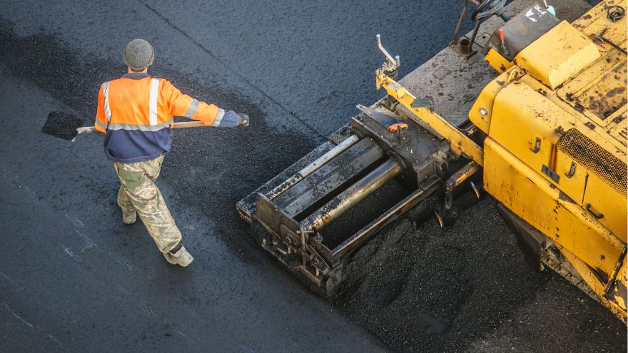 3 Safety Tips For Using Asphalt Maintenance Equipment